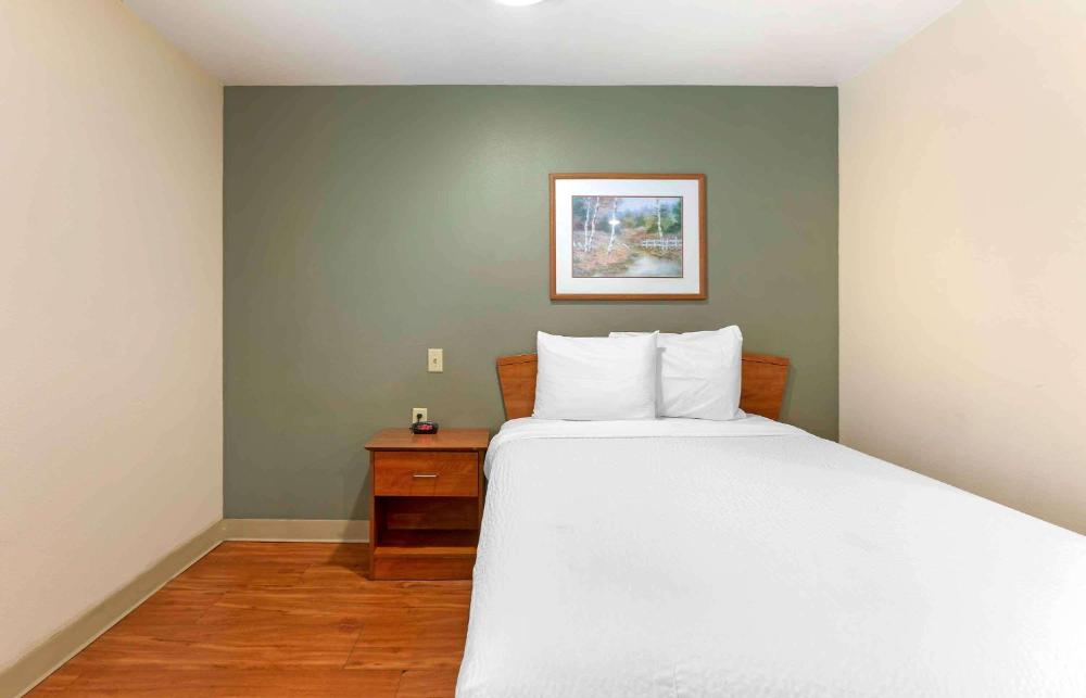 Standard Double Room - Non-Smoking interior